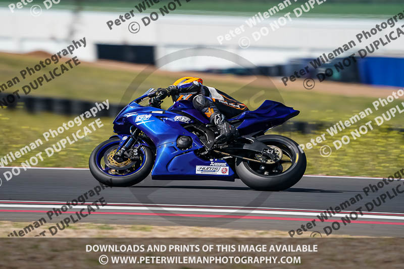 cadwell no limits trackday;cadwell park;cadwell park photographs;cadwell trackday photographs;enduro digital images;event digital images;eventdigitalimages;no limits trackdays;peter wileman photography;racing digital images;snetterton;snetterton no limits trackday;snetterton photographs;snetterton trackday photographs;trackday digital images;trackday photos